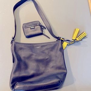 This is for the purse and wallet Sharon. Very nice coach purse